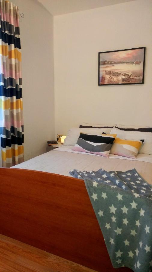 Apartments Pipi Pakoštane エクステリア 写真