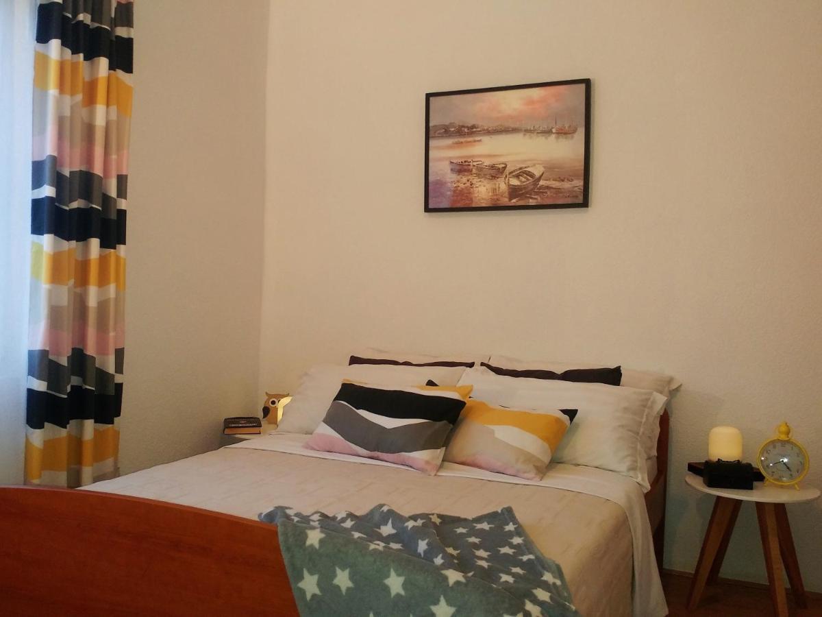 Apartments Pipi Pakoštane エクステリア 写真
