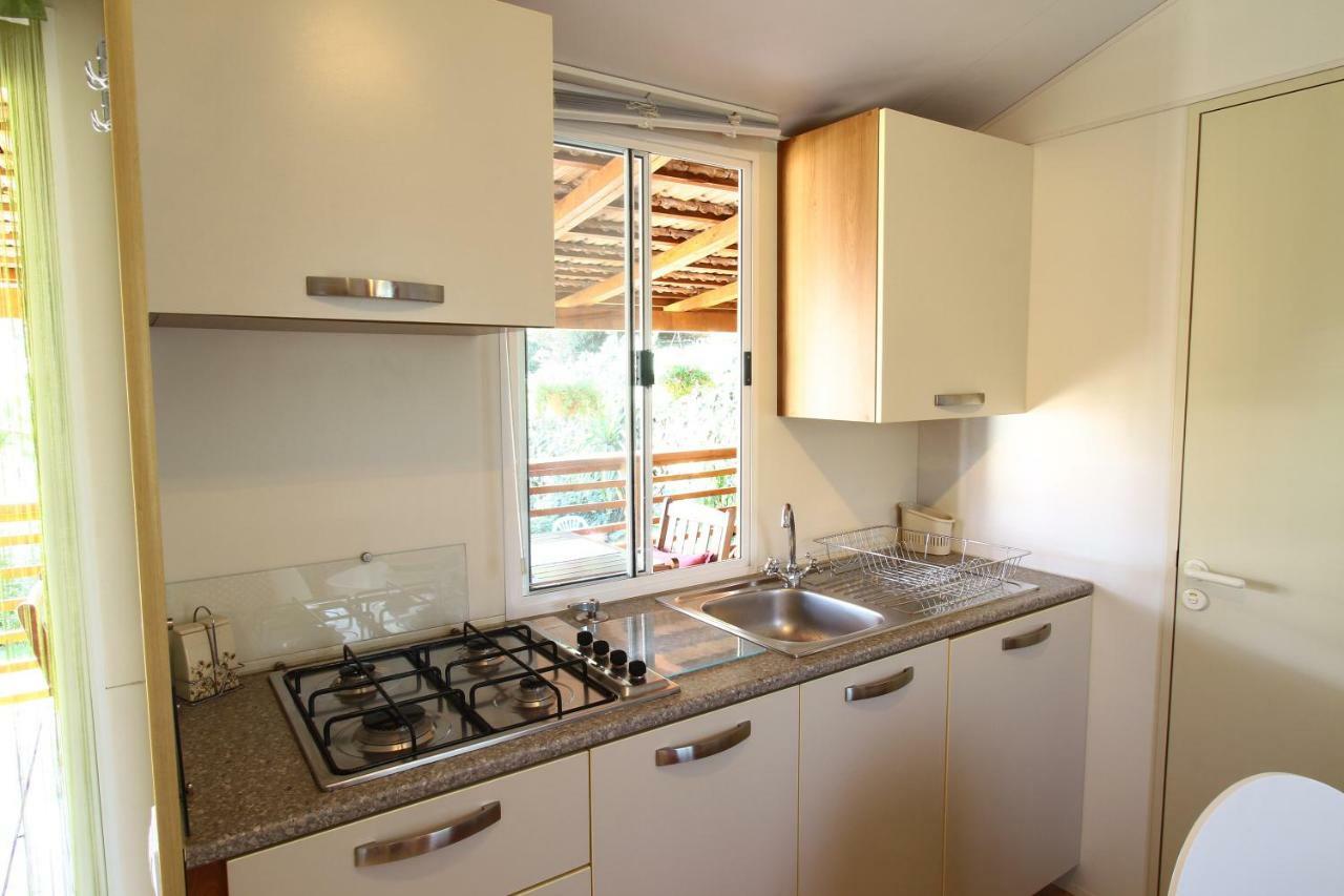 Apartments Pipi Pakoštane エクステリア 写真